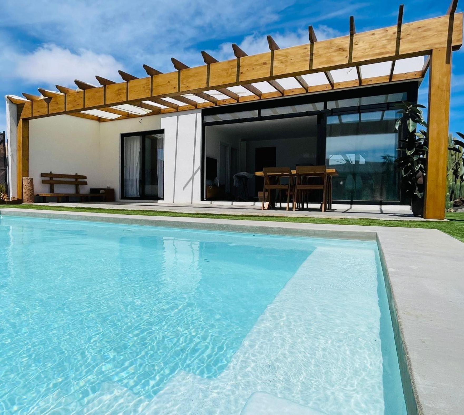 Bungalow + Piscina Independiente La Oliva Extérieur photo